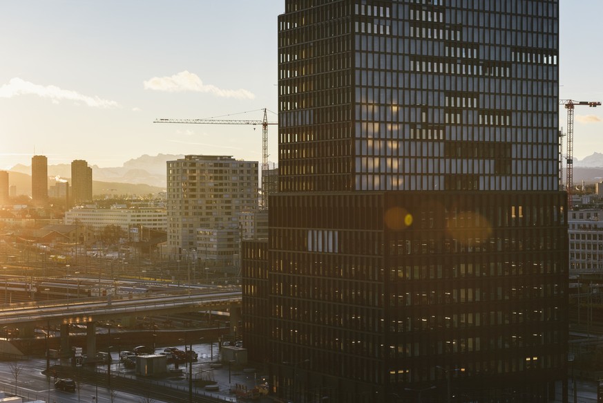 The Westlink buildings at Altstetten train station in Zurich, Switzerland, pictured on January 5, 2018. (KEYSTONE/Christian Beutler)