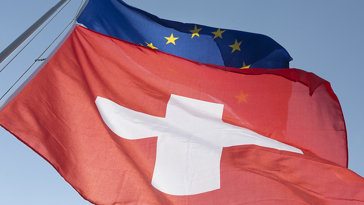 Die EU-Kommission sieht "Mangel an Fortschritt" bei den Diskussionen um das Rahmenabkommen mit der Schweiz. Dies sagte sie am Dienstag in Brüssel. (Archiv)