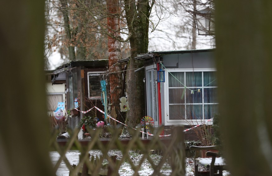 epa07331725 A general view of the crime scene at a campsite in Luedge, Germany, 30 January 2019. According to the police, a 56-year-old man from North Rhine-Westphalia and two other offenders are said ...