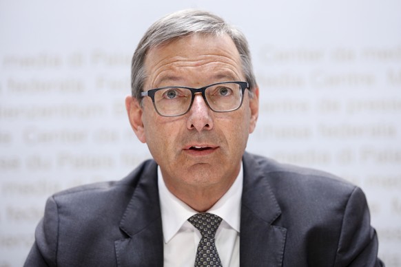 Josef Dittli, Staenderat FDP-UR, spricht waehrend einer Medienkonferenz eines ueberparteilichen Komitees &quot;Ja zum Waffengesetz&quot;, am Dienstag, 2. April 2019 in Bern. (KEYSTONE/Peter Klaunzer)