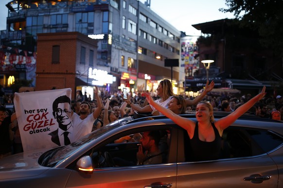 Supporters of Ekrem Imamoglu candidate of the secular opposition Republican People&#039;s Party celebrate in Istanbul, Sunday, June 23, 2019. In a blow to Turkish President Recep Tayyip Erdogan, an op ...