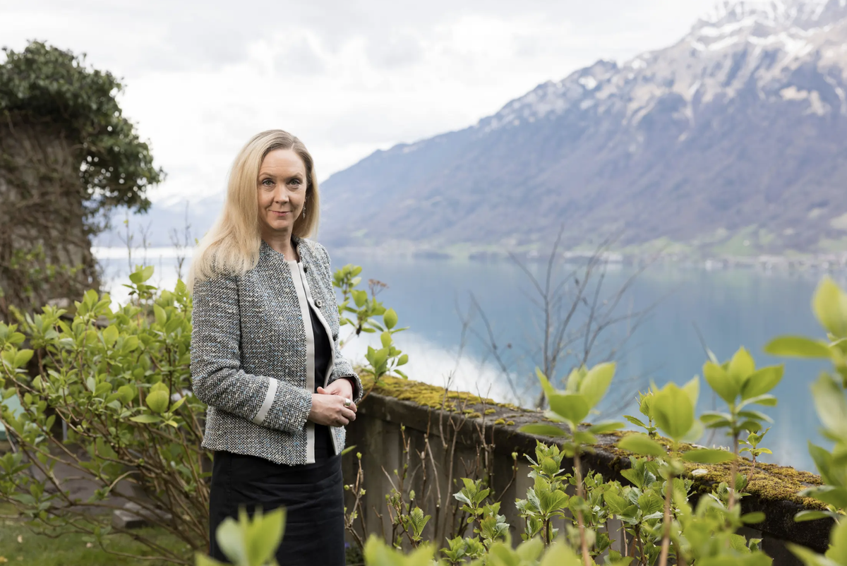 Vera Weber s'oppose aux parcs solaires dans les Alpes