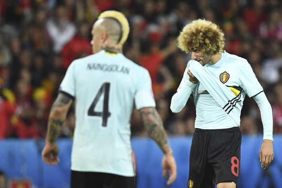 01.07.2016; Lille; Fussball Euro 2016 - Viertelfinal - Wales - Belgien; Enttaeuschung bei Radja Nainggolan (BEL) und Marouane Fellaini (BEL) (TimGroothuis/Witters/freshfocus)