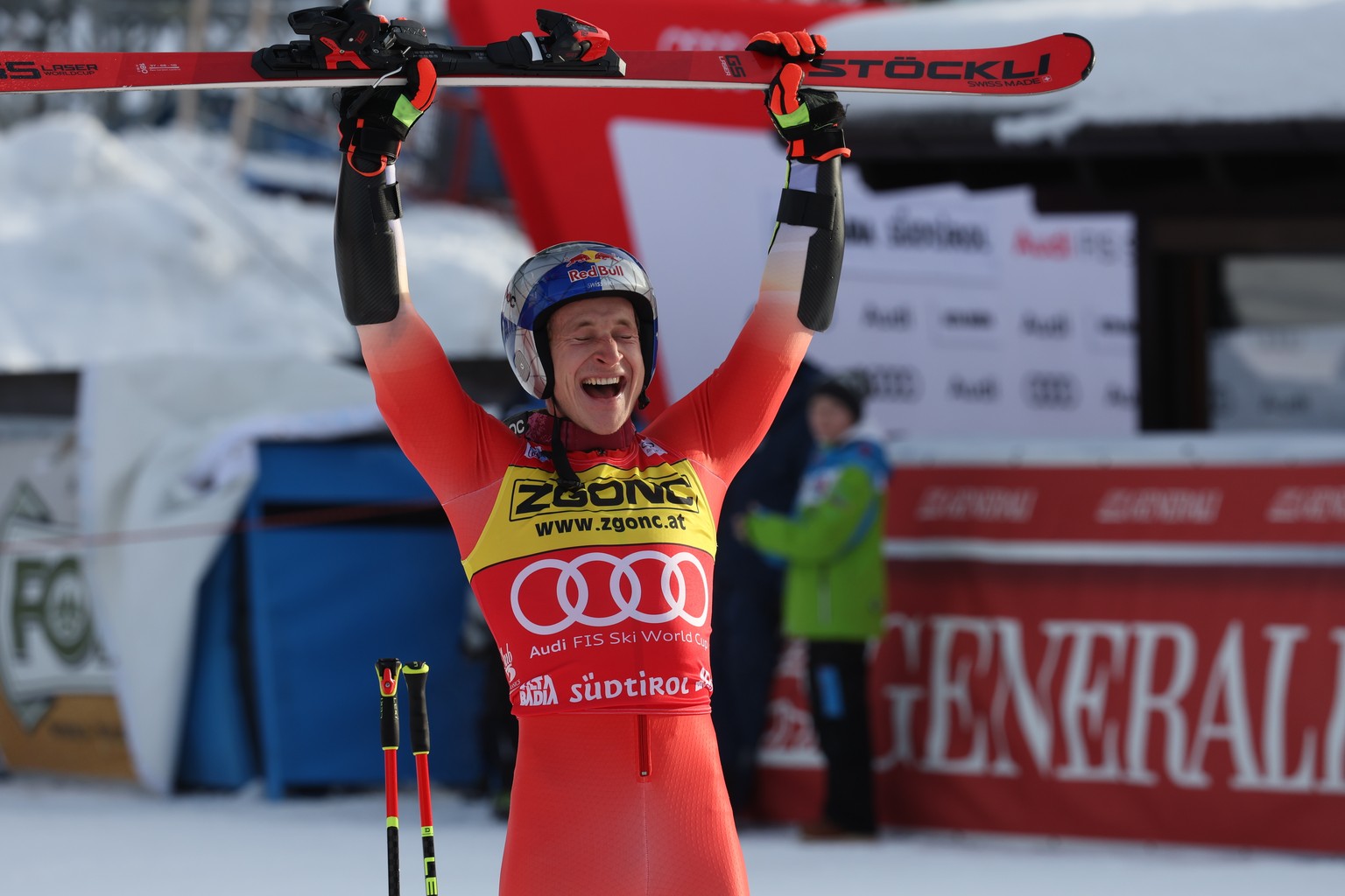 Switzerland&#039;s Marco Odermatt reacts after crossing the finish line to complete an alpine ski, men&#039;s World Cup giant slalom, in Alta Badia, Italy, Monday, Dec. 19, 2022. (AP Photo/Alessandro  ...