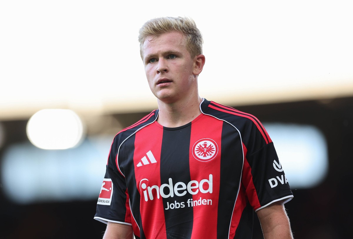 09.08.2025, Fussball Testspiel, FC Fulham - Eintracht Frankfurt, emonline, emspor, v.l., Jonathan Burkardt Eintracht Frankfurt DFL/DFB REGULATIONS PROHIBIT ANY USE OF PHOTOGRAPHS AS IMAGE SEQUENCES AN ...