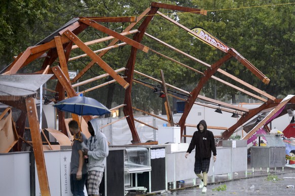 Die WM-Fanmeile in Lausanne nach dem Sturm.