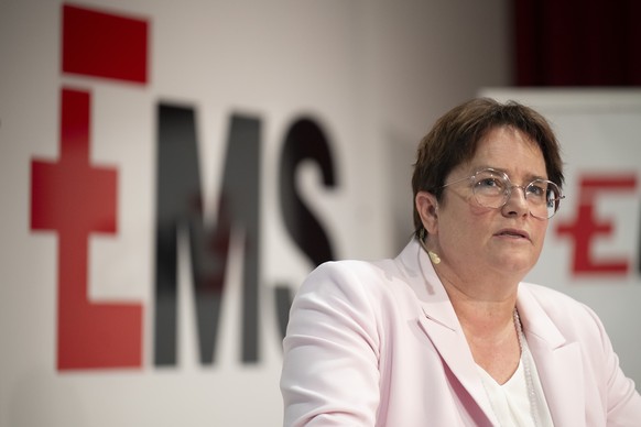 CEO Magdalena Martullo-Blocher spricht an der Bilanzmedienkonferenz zum Halbjahresabschluss der Ems Chemie, am Freitag, 12. Juli 2024, in Domat/Ems. (KEYSTONE/Gian Ehrenzeller)