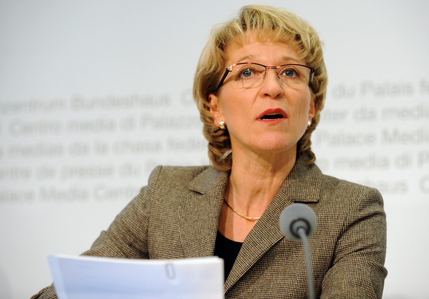 Die Zuercher Regierungsratspraesidentin Rita Fuhrer kommuniziert die Ergebnisse der 3. SIL-Gespraechsrunde am Donnerstag, 3. April 2008 in Bern. Die ehemalige Zürcher Regierungsraetin Fuhrer (SVP) wil ...