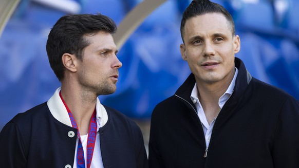 Basels Praesident David Degen, rechts, und der ehemalige FCB-Spieler Valentin Stocker vor dem Super League Spiel zwischen dem FC Basel 1893 und dem BSC Young Boys, im Stadion St. Jakob-Park in Basel,  ...