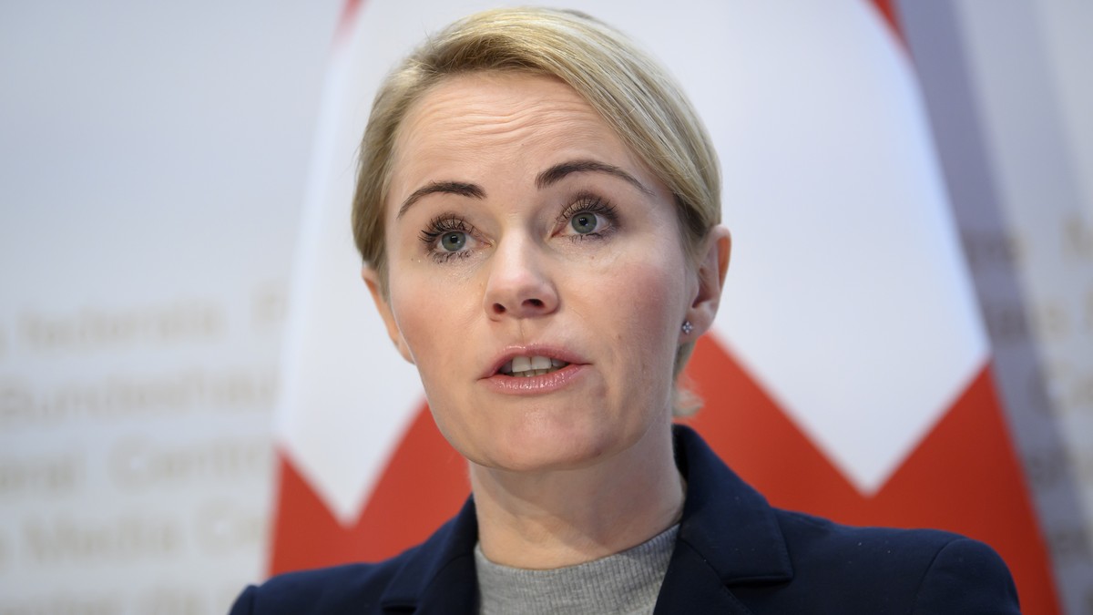 Regierungsraetin Natalie Rickli, Vorsteherin der Gesundheitsdirektion des Kantons Zuerich, spricht an einer Medienkonferenz ueber die Impfoffensive zur Coronavirus-Pandemie, am Mittwoch, 3. November 2 ...