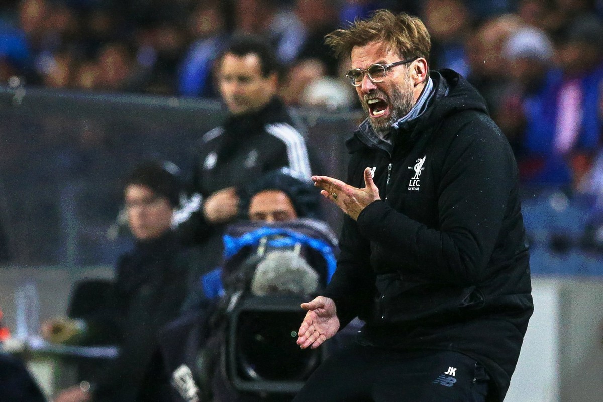epa06525674 Liverpool's manager Juergen Klopp reacts during the UEFA Champions League round of 16, first leg soccer match between FC Porto and Liverpool FC at Dragao stadium in Porto, Portugal, 1 ...