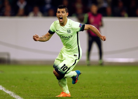 Manchester City&#039;s Sergio Aguero celebrates after he scored during their Champions league Group D match against Borussia Moenchengladbach in Moenchengladbach, Germany, September 30, 2015. REUTERS/ ...