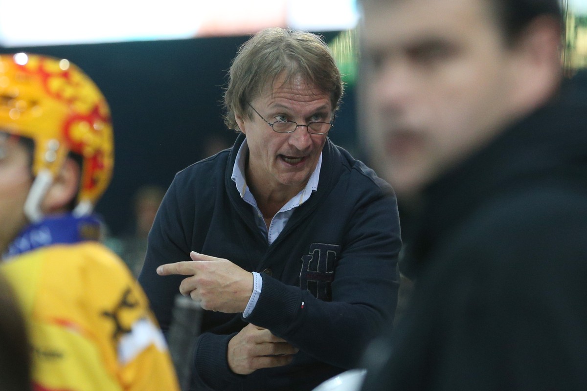 Der HC Davos hat auf die Startniederlage reagiert und in Zug den ersten Sieg der Saison eingefahren.&nbsp;
