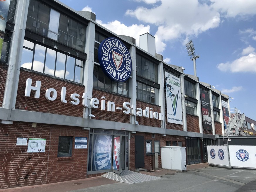 Aussenaufnahme vom Holstein-Stadion in Kiel 29.06.2020 *** Exterior view of the Holstein Stadium in Kiel 29 06 2020