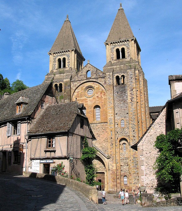 Befindet sich Jesu Vorhaut vielleicht hier? Klosterkirche von Conques.