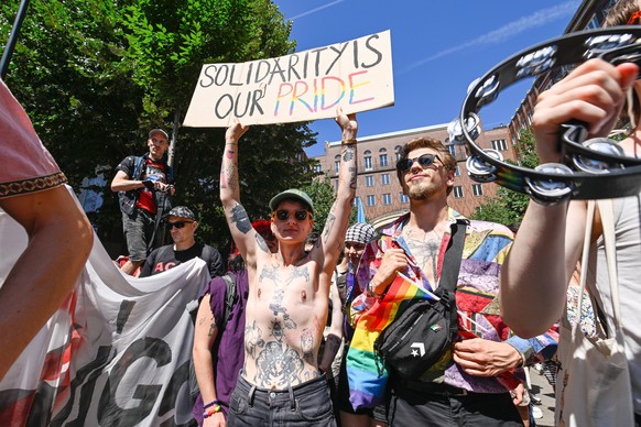 epa12202988 Participants attend the Budapest Pride march in Budapest, Hungary, 28 June 2025. Thousands of people gathered at the Pride march despite a law passed earlier this year banning Pride events ...