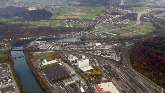 View northwards in the direction of nuclear power plant Goesgen across the track field in front of Swiss Federal Railways SBB&#039;s industrial plant at the train station in Olten in the canton of Sol ...