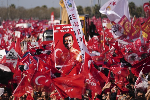 People shout slogans during a rally called by the Republican People&#039;s Party or (CHP) against the arrest of Istanbul&#039;s Mayor Ekrem Imamoglu, in Istanbul, Turkey, Saturday, March 29, 2025. (AP ...