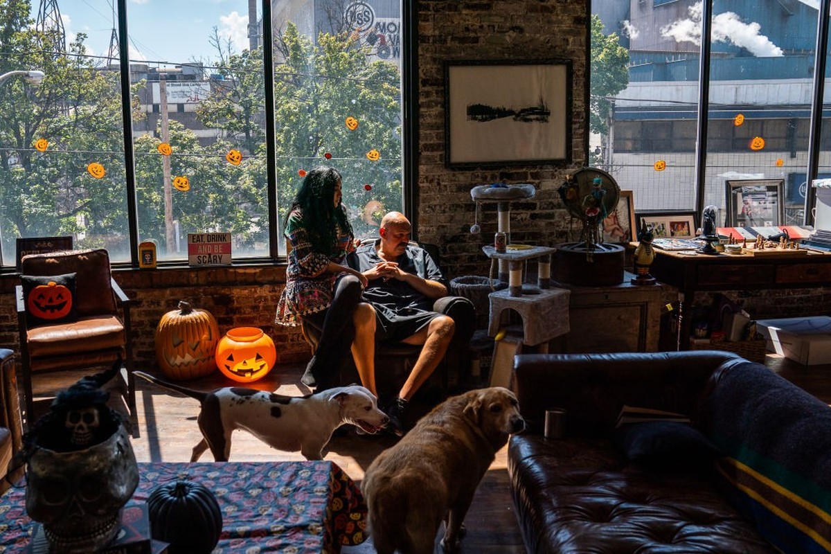 BRADDOCK, PA September 11, 2023:

Gisele and John Fetterman spend time together before John departs for DC in their living room at their home in Braddock, PA on Monday, September 11, 2023.
(Photo by D ...