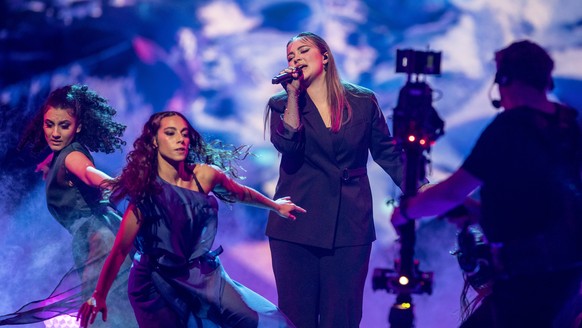 Joya Marleen at a show during the award ceremony of the Swiss Music Awards in Zug, Switzerland, May 17, 2023. (KEYSTONE/Urs Flueeler)