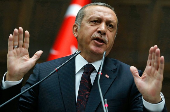 Erdogan kündigt Treffen mit Trump in Washington an
Also bitte, meine Herren ! 
Ich bin legitimer Präsident der Türkei. 
Als erstes besuche ich jetzt meinen Freund Donald in Florida. 

Danach führe ...