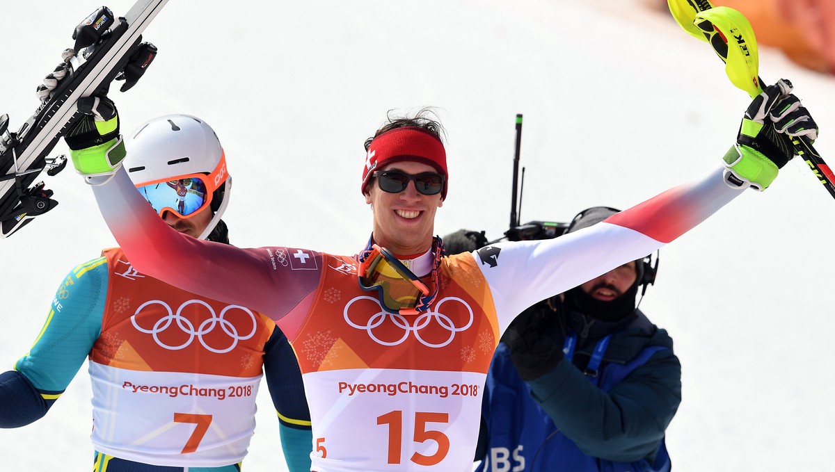epa06552423 Silver medal winner Ramon Zenhaeusern of Switzerland reacts after the Men's Slalom at the Yongpyong Alpine Centre during the PyeongChang 2018 Olympic Games, South Korea, 22 February 2 ...