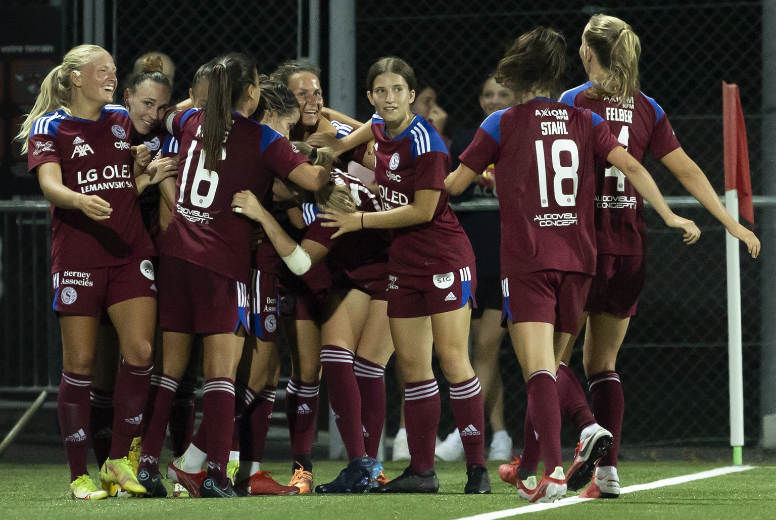 Servette&#039;s players celebrate their goal after scoring the 2:0, during an international friendly match between Servette FC Chenois Feminin and Olympique Lyonnais, at the Stade de la Fontenette, in ...