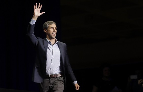 Democratic presidential candidate and former Texas Congressman Beto O&#039;Rourke waves while being introduced during the 2019 California Democratic Party State Organizing Convention in San Francisco, ...