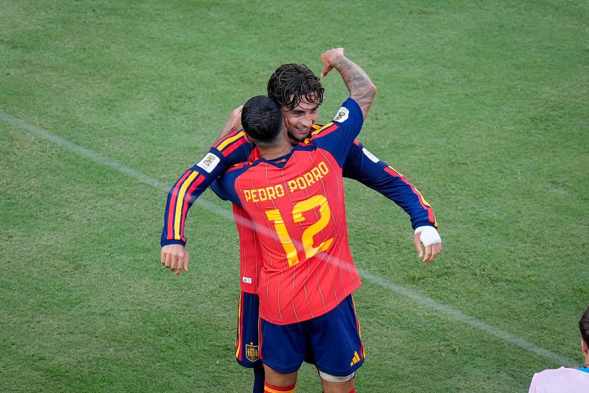 USA: Fussball FIFA World Cup, WM, Weltmeisterschaft, Fussball 2026 - Spanien vs Argentinien - New York New Jersey Stadium in East Rutherford, New Jersey USA: Tor und Torjubel zum 1:0 Siegtreffer durch ...