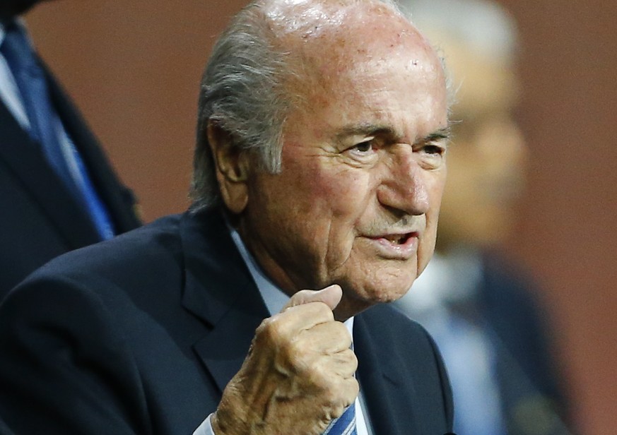 Nach seiner Wiederwahl zeigte sich Sepp Blatter erleichtert und kämpferisch&nbsp;– aber nun droht ihm neues Ungemach.&nbsp;