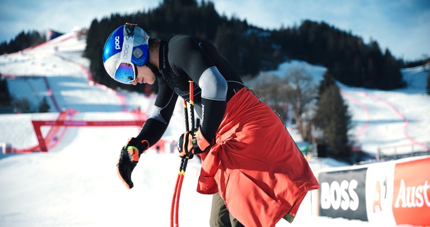 Downhill Skiers: Marco Odermatt im Zielraum von Kitzbühel.