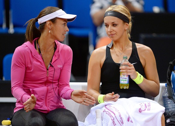 Trainerin Martina Hingis mit ihrem ehemaligen Schützling Sabine Lisicki.