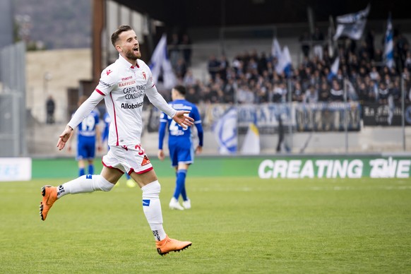 Joie du defenseur valaisan Ermir Lenjani, apres le premier but lors de la rencontre de football de Super League entre le FC Sion et le FC Luzern ce dimanche 7 avril 2019 au stade de Tourbillon a Sion. ...