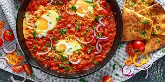 12 schnelle Rezepte, für die du nur eine Pfanne schmutzig machen musst