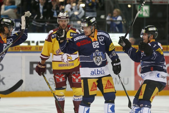 Zug hält sich dank dem Sieg gegen Servette an der Tabellenspitze.