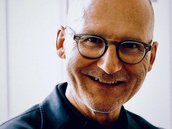 Erich Seifritz, Direktor der Psychiatrischen Uniklinik Zürich.
CH Media: «Depressionen verursachen riesige Kosten – doch warum forschen Roche &amp; Co. kaum dazu?» von Pascal Michel, 16.05.2026