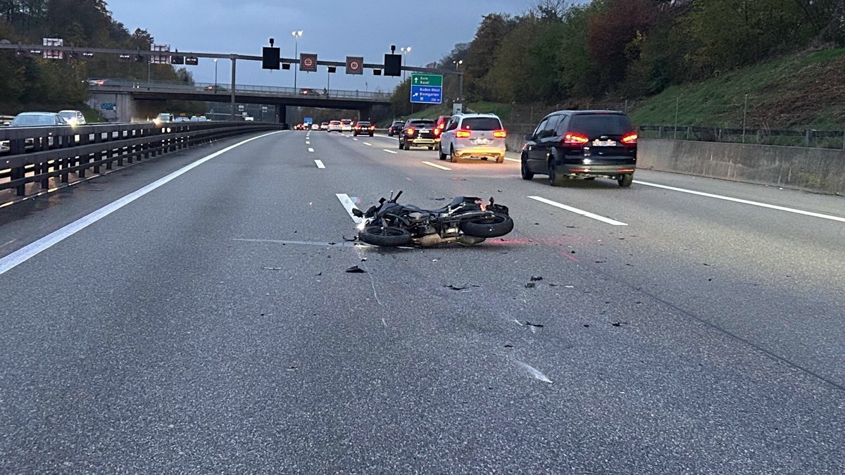 T-fffahrer-verletzt-sich-bei-Unfall-auf-A1-bei-D-ttwil-AG-schwer