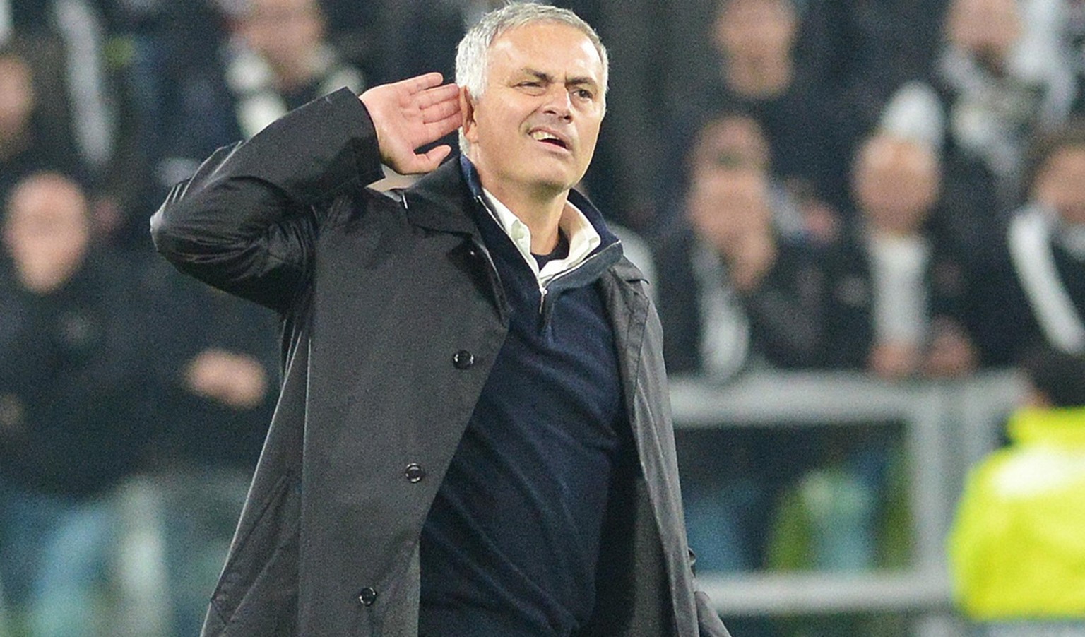 epa07149648 Manchester United&#039;s coach Jose Mourinho reacts at the end of of the UEFA Champions League Group H soccer match Juventus FC vs Manchester United FC at the Allianz Stadium in Turin, Ita ...