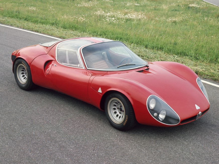 110 jahre alfa romeo tipo 33 stradale / coupe auto retro