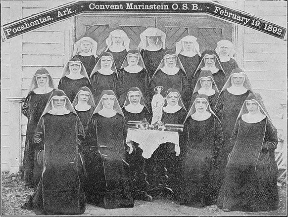 Aufnahme der Schwestern vom Kloster Mariastein in Pocahontas aus dem Jahr 1892.
https://books.google.ch/books?id=2IJPLuIQPToC&amp;hl=de&amp;pg=PT2#v=onepage&amp;q&amp;f=false