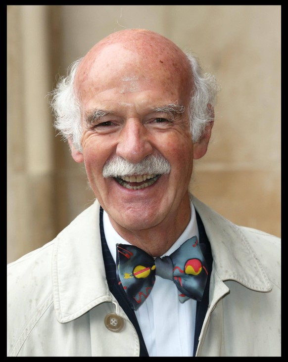 Bildnummer: 60606117 Datum: 16.10.2013 Copyright: imago/i Images
Anton Mosimann arriving at the Service to Celebrate the Harvest for the British Food Fortnight at Westminster Abbey in London, Wednesda ...