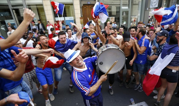 Heute werde ich für Frankreich trommeln.