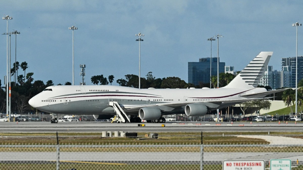 Stein des Anstosses: Die von Katar geschenkte Boeing 747 wartet auf dem Flugplatz von Palm Beach in Florida auf ihren Umbau.