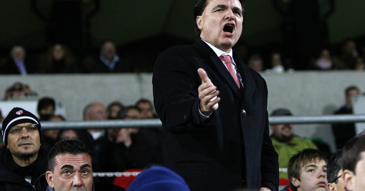 cc-schenkt-den-sion-fans-zu-weihnachten-eine-trainer-entlassung-seine-eigene