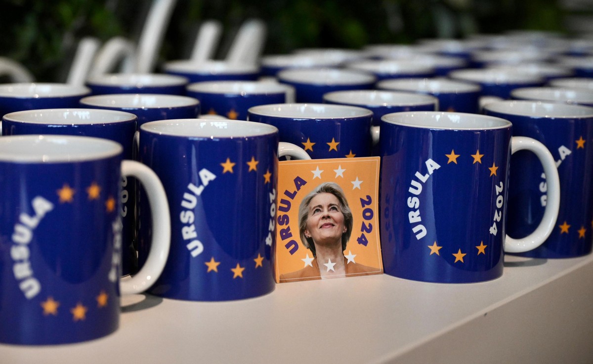 epa11418052 Election promotional mugs for European Commission President Ursula von der Leyen are on display at a European People's Party (EPP) leaders meeting ahead of an informal European Counci ...