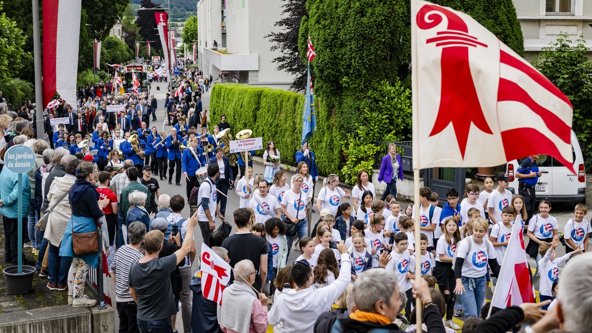 Jurassische-Autonomisten-richten-sich-neu-aus