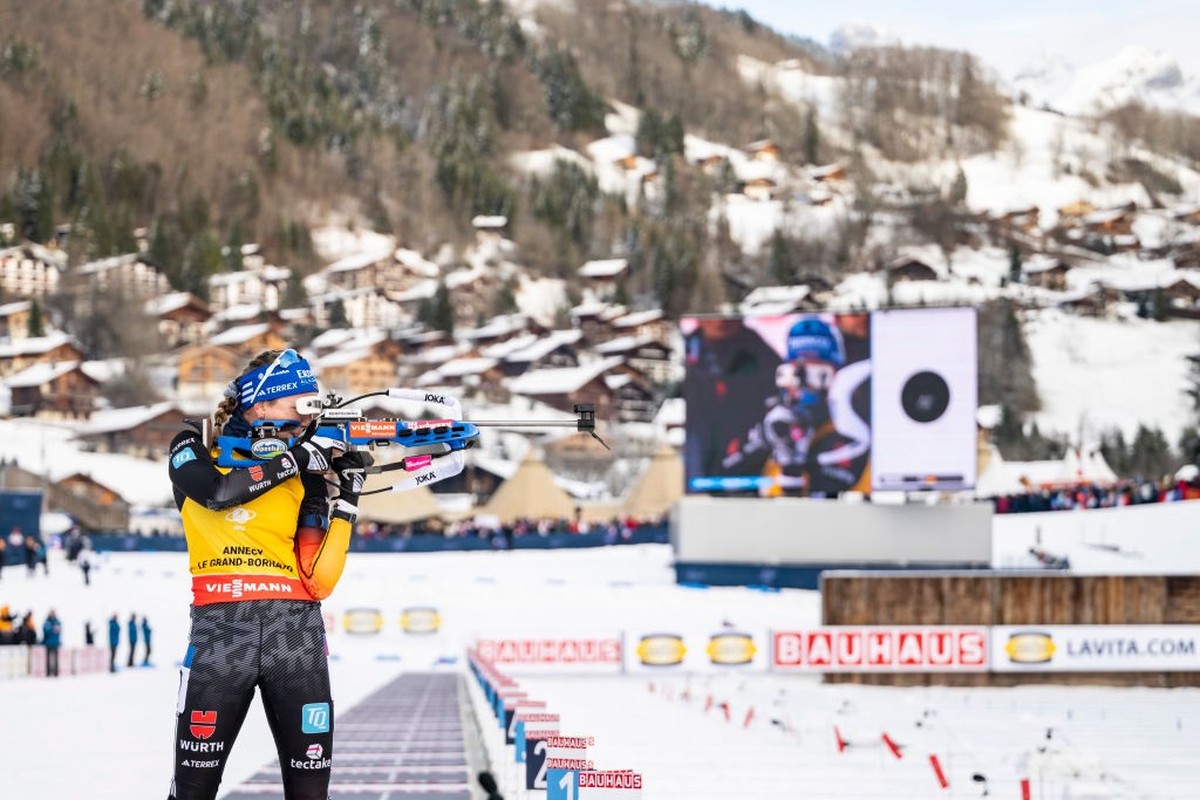LE GRAND BORNAND, FRANCE - DECEMBER 21: Franziska Preuss of Germany at the shooting range during the last shooting at the Women 10 km Pursuit at the BMW IBU World Cup Biathlon Annecy-Le Grand Bornand  ...