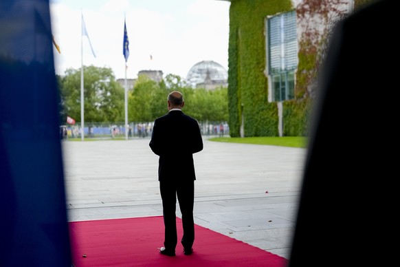 German Chancellor Olaf Scholz waits for the arrival of Argentina&#039;s President Javier Milei for talks at the chancellery in Berlin, Germany, Sunday, June 23, 2024. (AP Photo/Markus Schreiber)