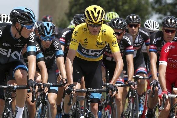 Chris Froome ist weiterhin im Maillot Jaune unterwegs.