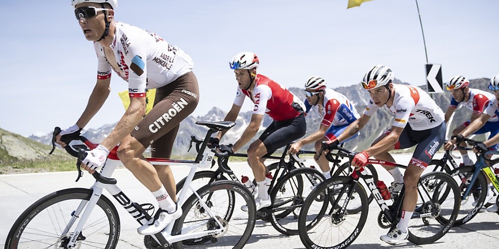 Auch 2024 führt die Tour de Suisse wieder über Berge und Pässe.